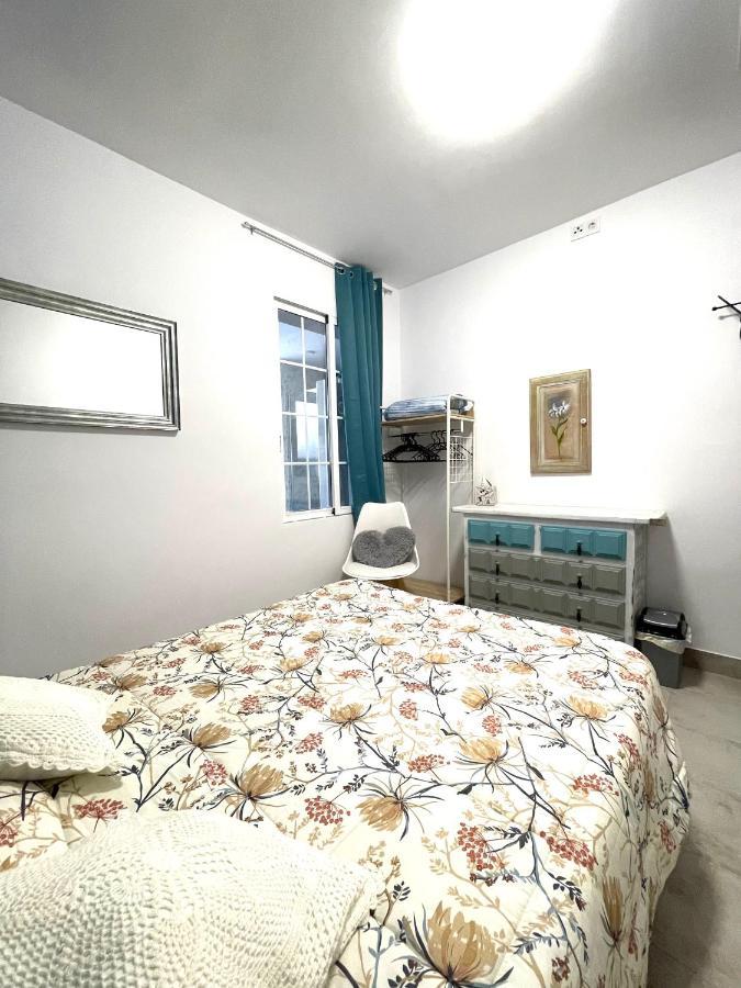 Comfortable Carolina En Alicante Bagian luar foto